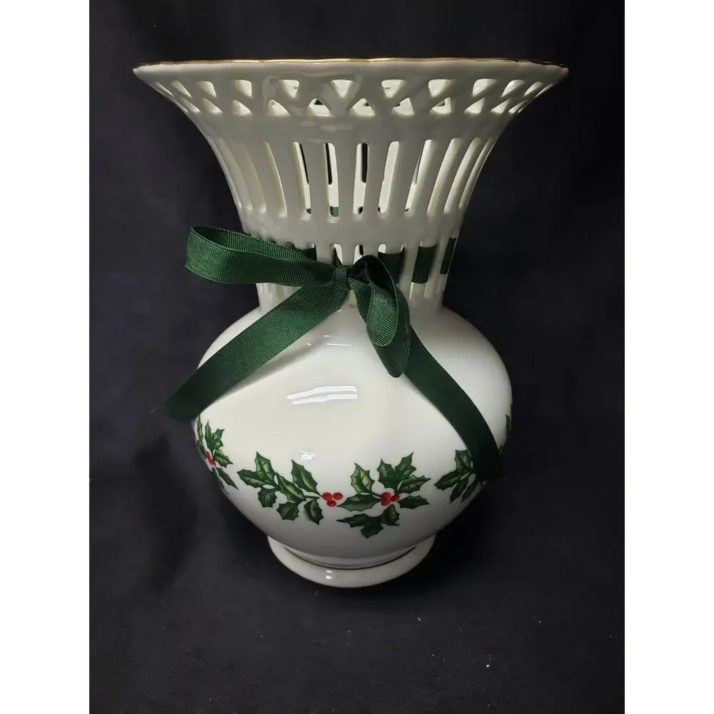 Formalities Holly Collection Latticework Porcelain Christmas Vase Gold Trim 10